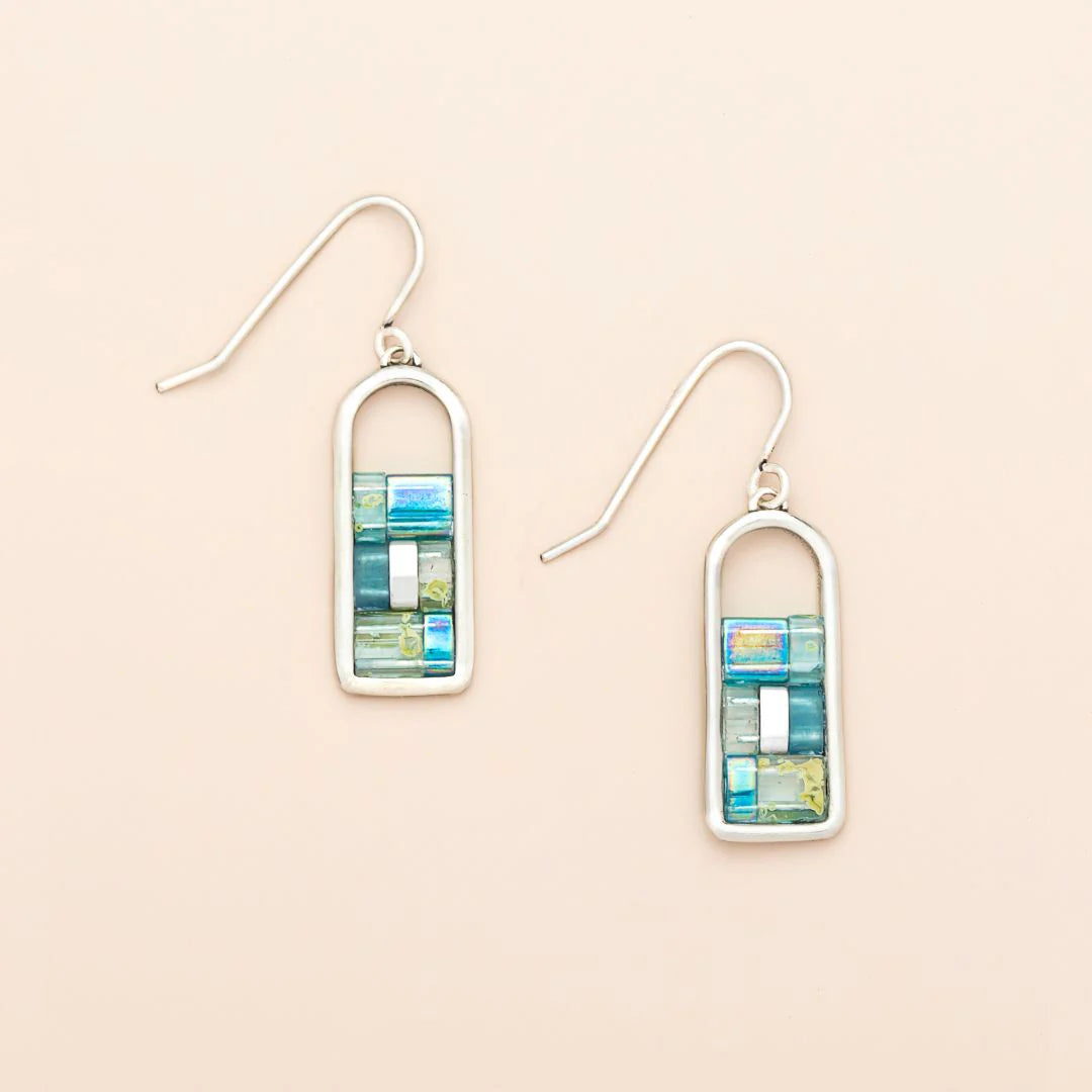 GOOD KARMA MIYUKI FRAME EARRING