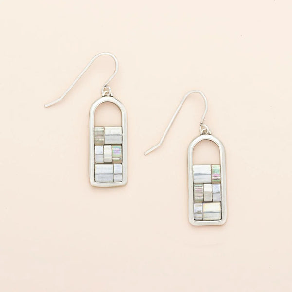 GOOD KARMA MIYUKI FRAME EARRING