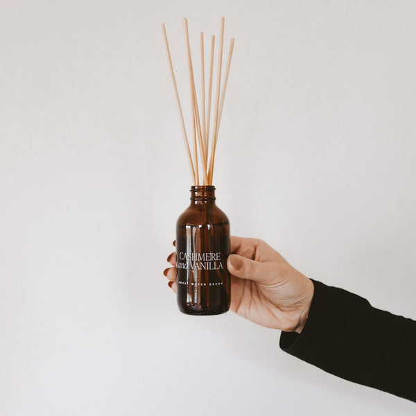 CASHMERE AND VANILLA AMBER REED DIFFUSER