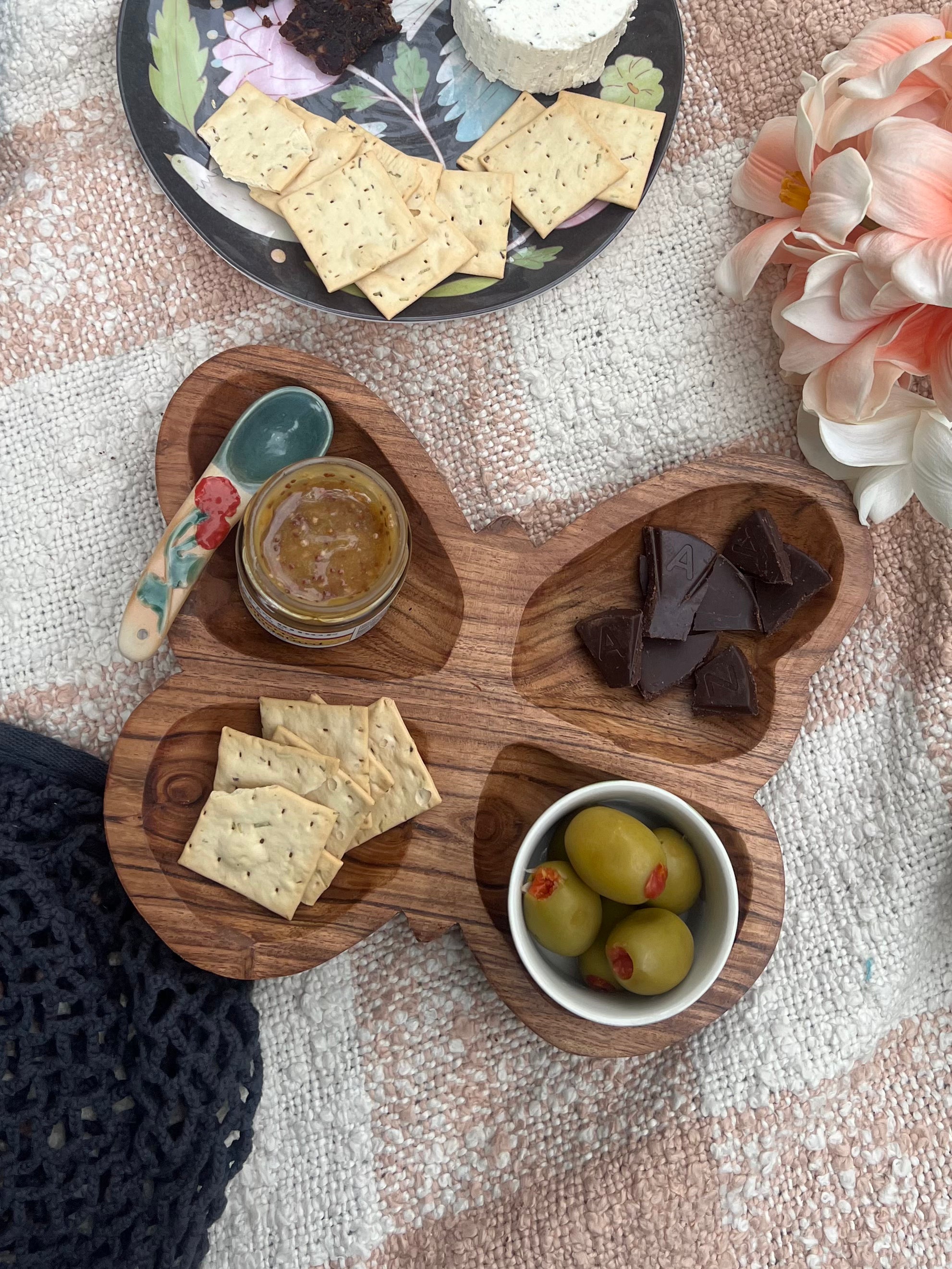WOODEN BUTTERFLY SHAPE DISH/TRAY/BOWL