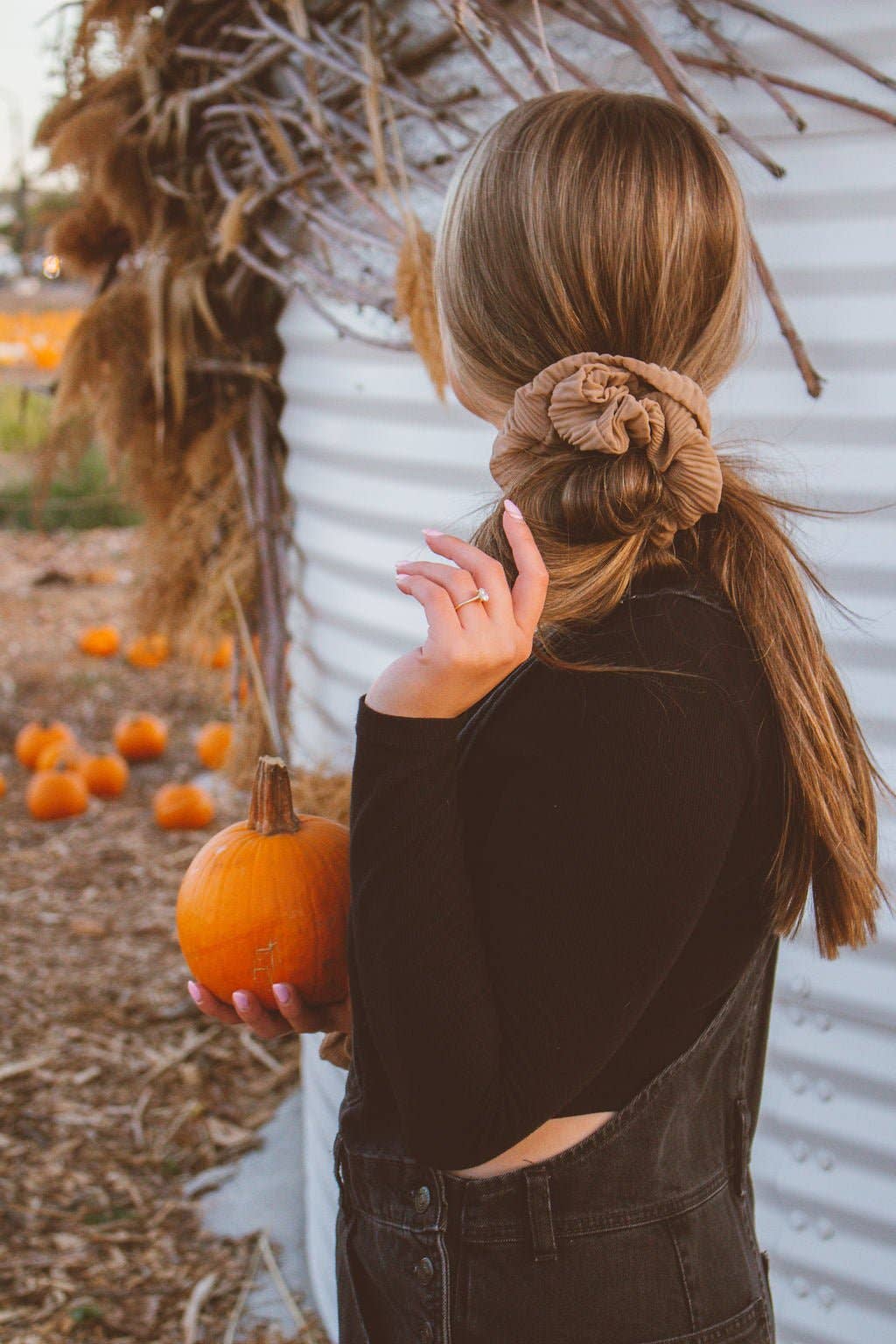 BROWN SUGAR JUMBO SCRUNCHIE