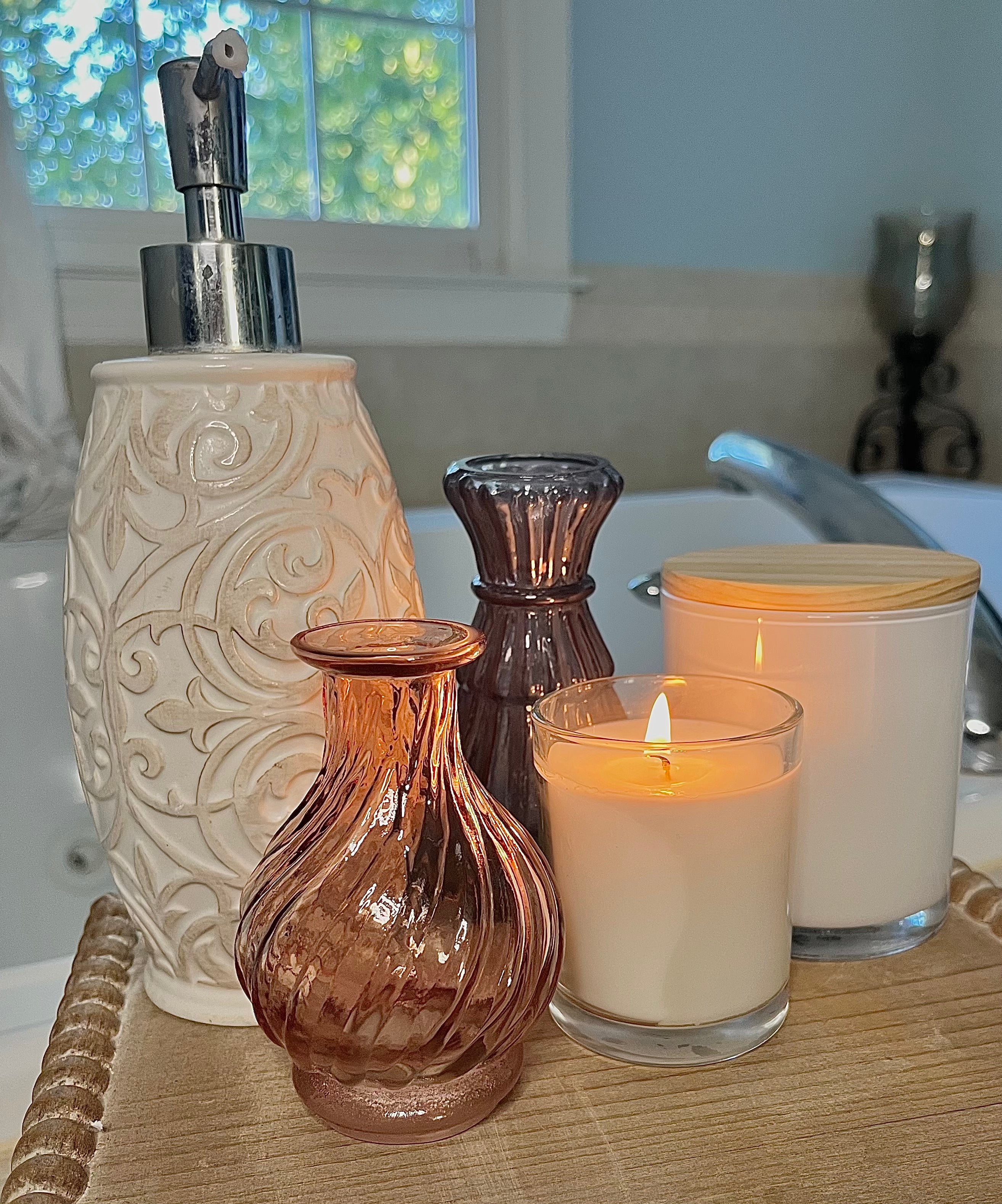 MINI GLASS BUD VASE