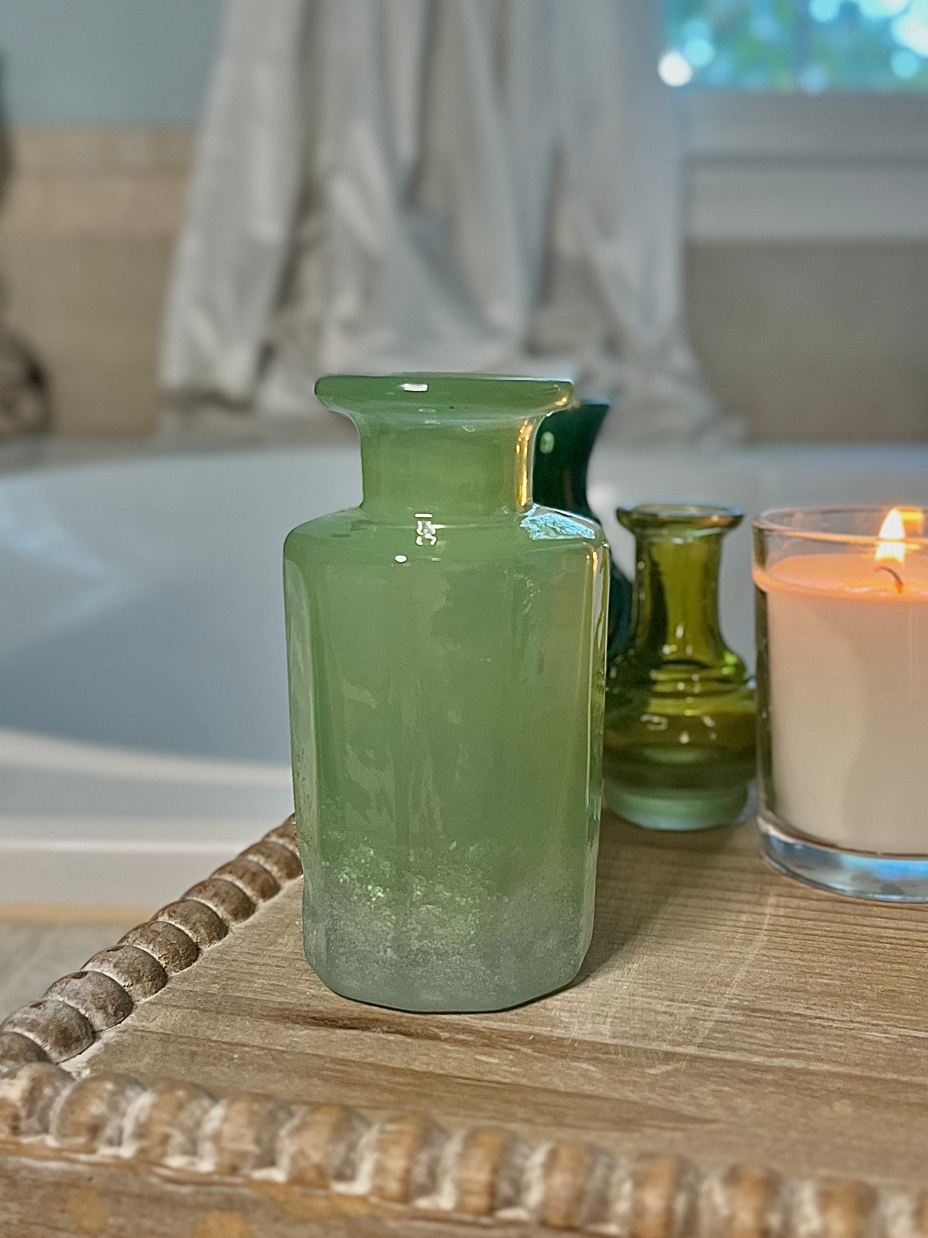 MINI GLASS BUD VASE