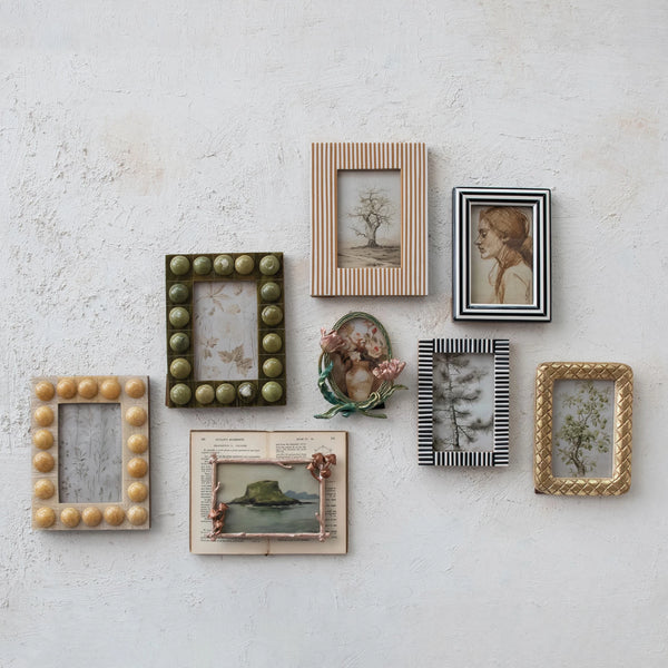 HANDMADE MARBLED RESIN BOBBIN PHOTO FRAME (FOR 4X6 PHOTO)
