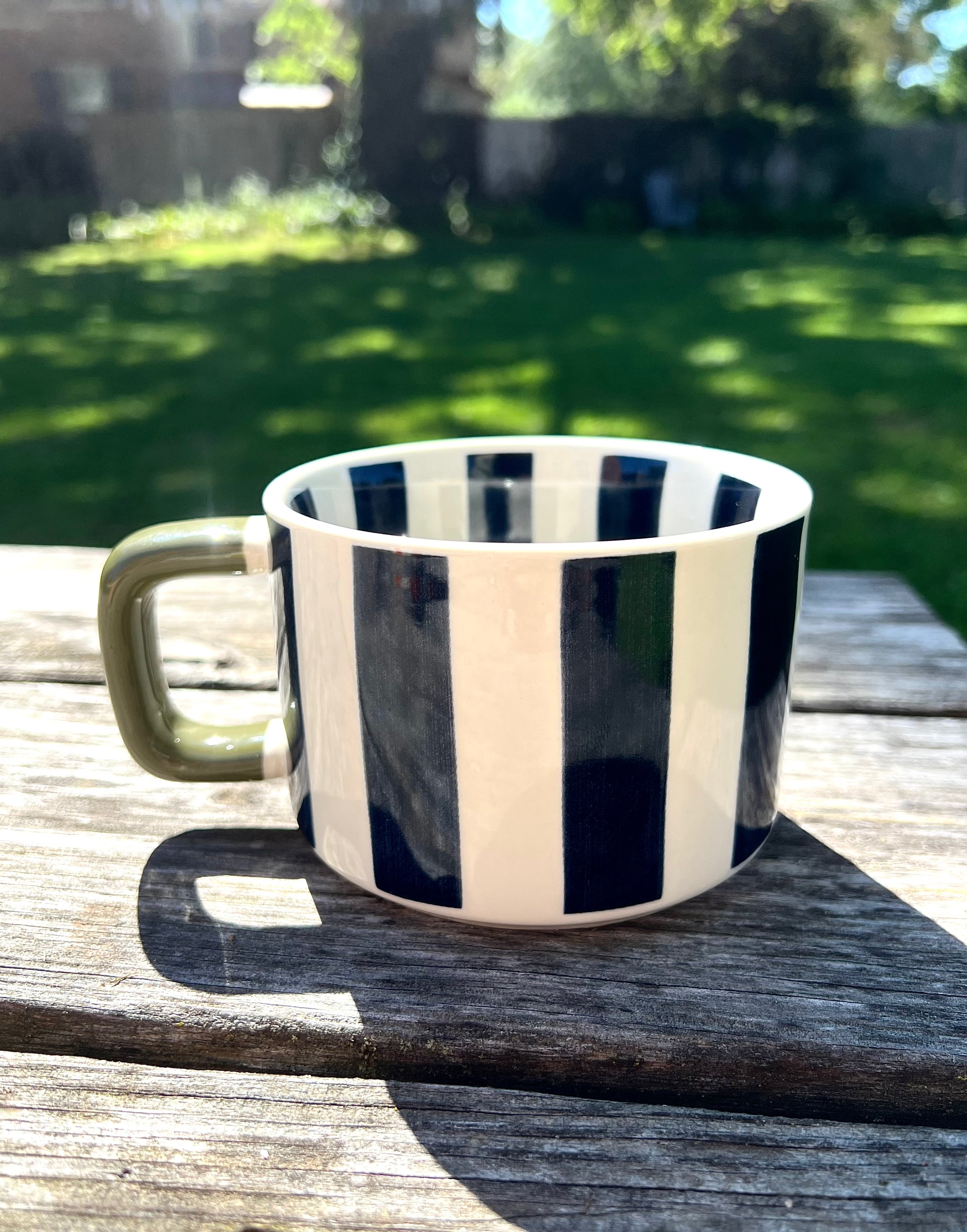 HAND-PAINTED STRIPED 14OZ STRIPED MUG