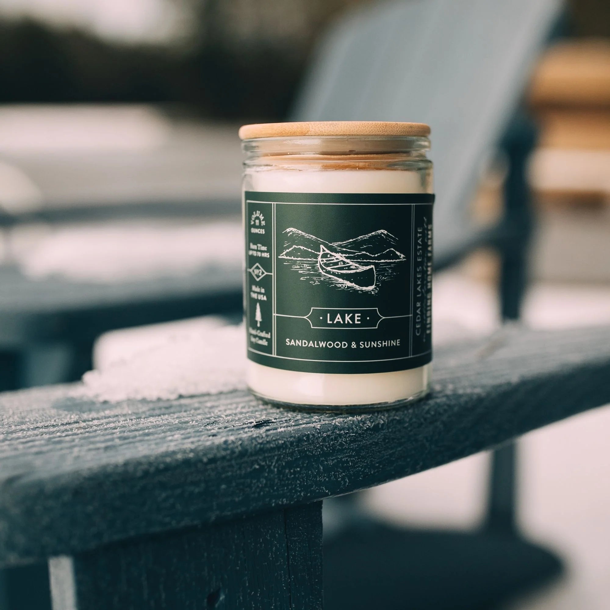 LAKE - WOOD TOP SOY CANDLE