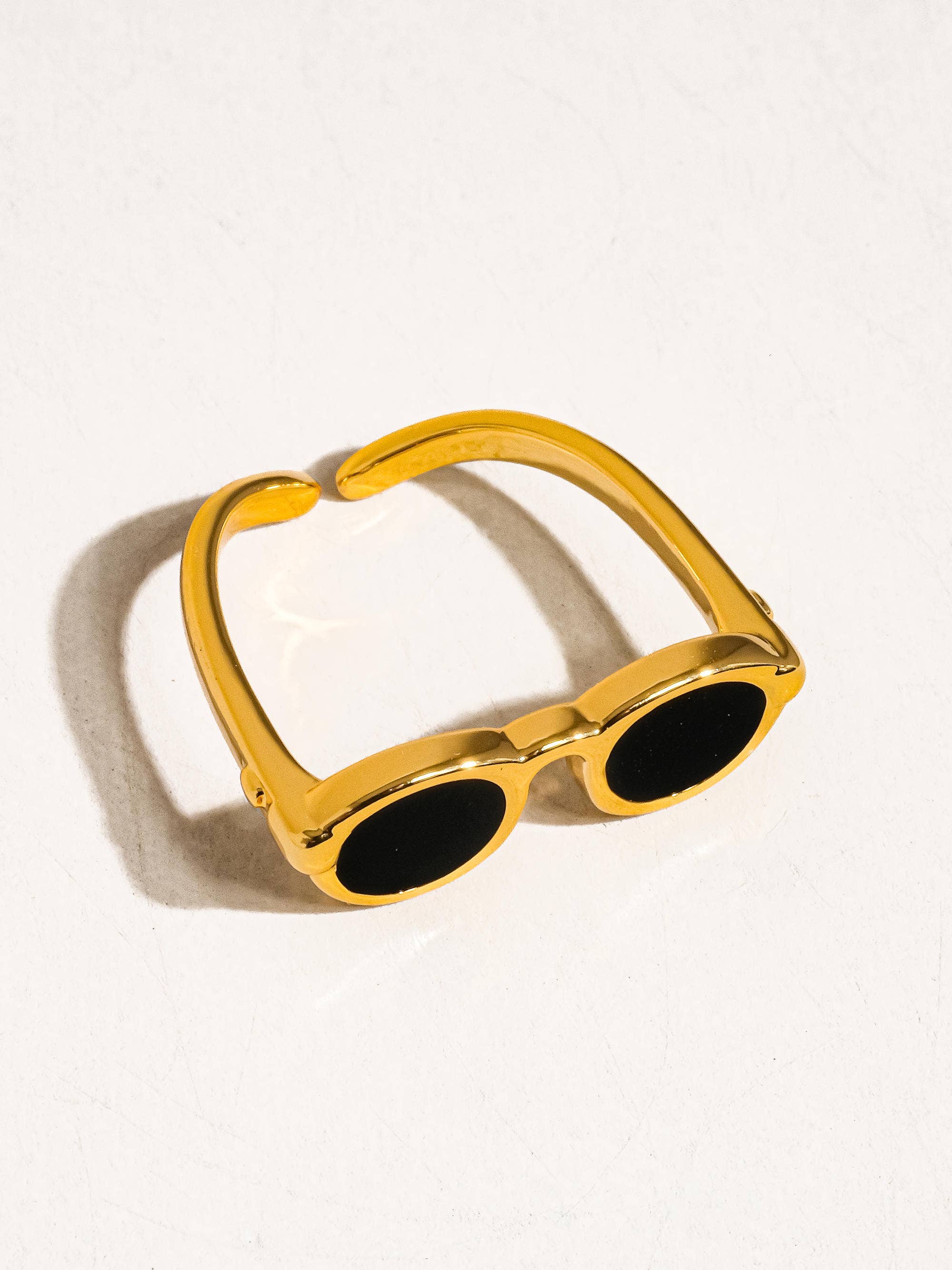 DEAN 18K GOLD SUNGLASSES RING