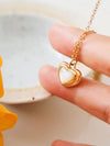 JENNIE-WHITE NON-TARNISH SHELL STONE HEART NECKLACE
