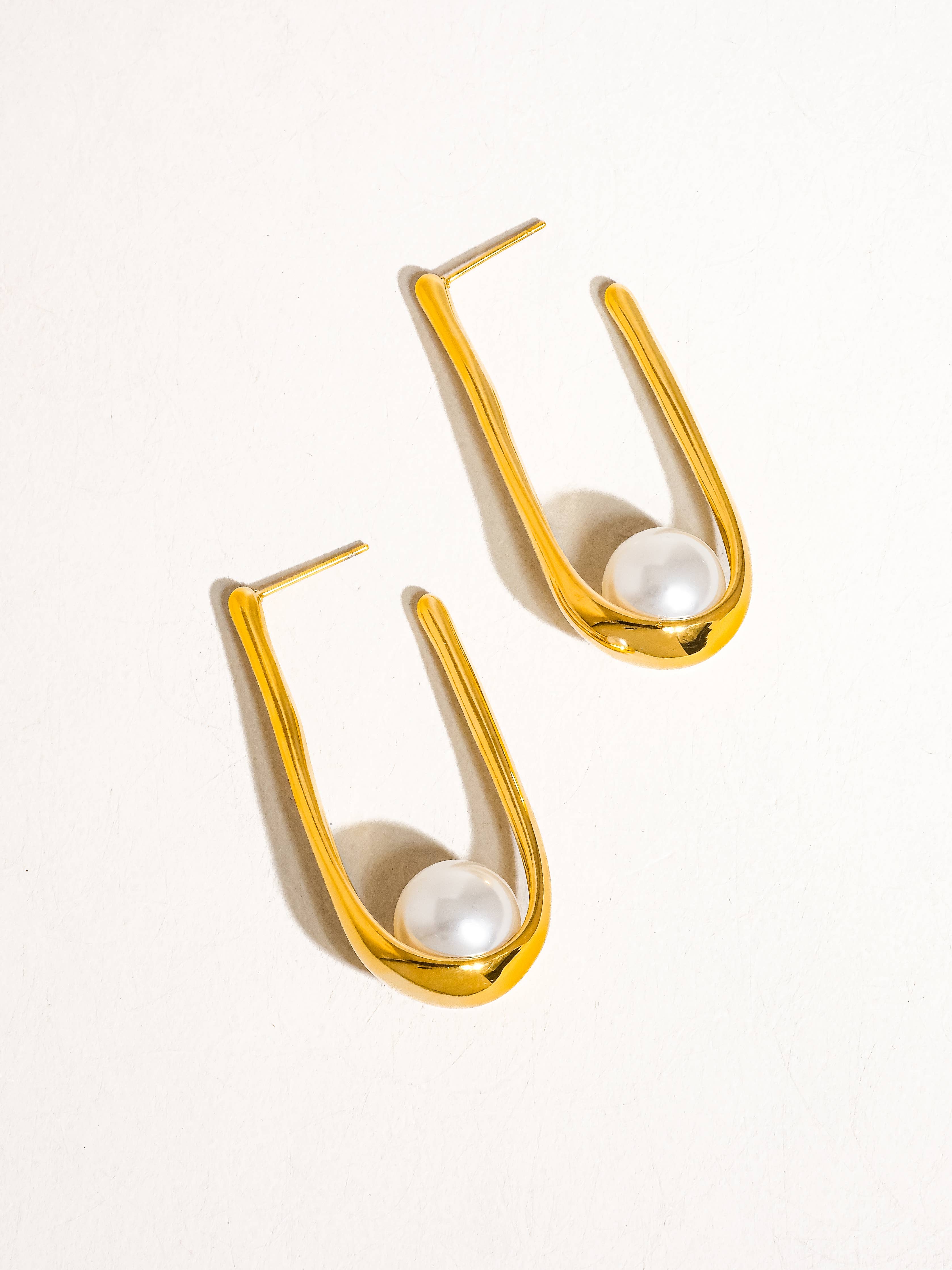 LOHAN 18K GOLD NON-TARNISH PEARL U HOOP