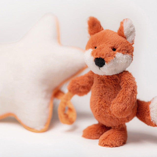 BASHFUL FOX CUB MUSICAL PULL