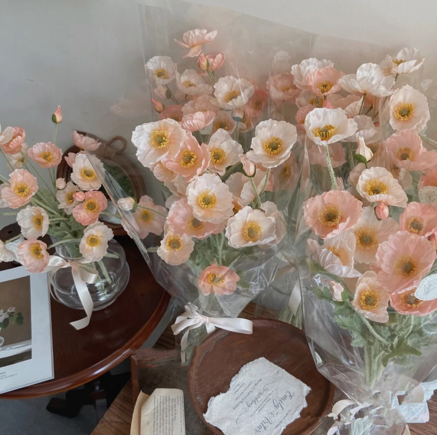 22'' SINGLE FLOCKED FLORAL POPPY SPRAY, COLORFUL SILK POPPIES: LIGHT PINK