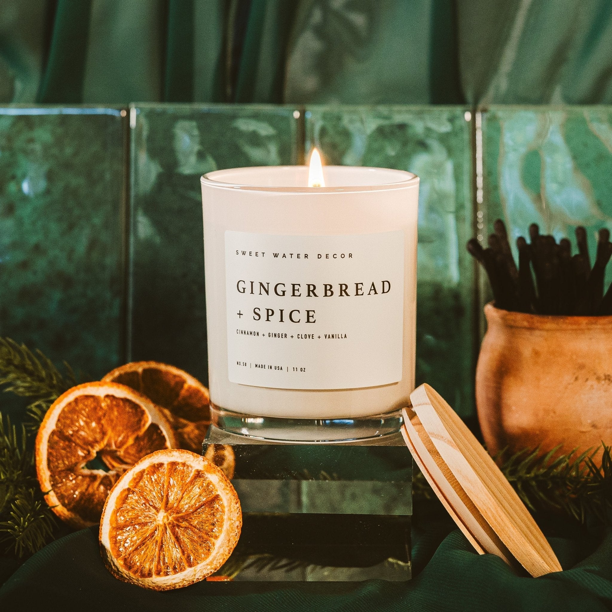GINGERBREAD AND SPICE SOY CANDLE - WHITE JAR - 11 OZ