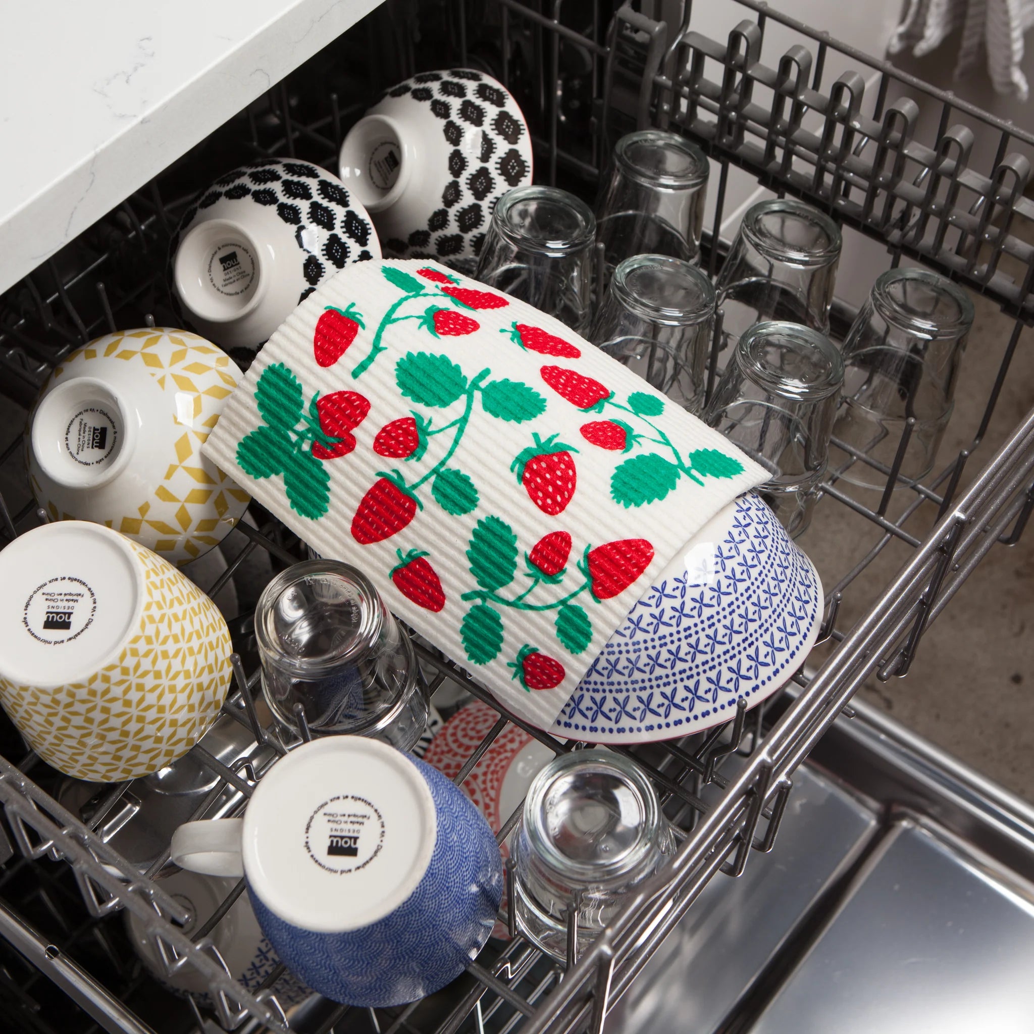 STRAWBERRIES SWEDISH DISH TOWEL