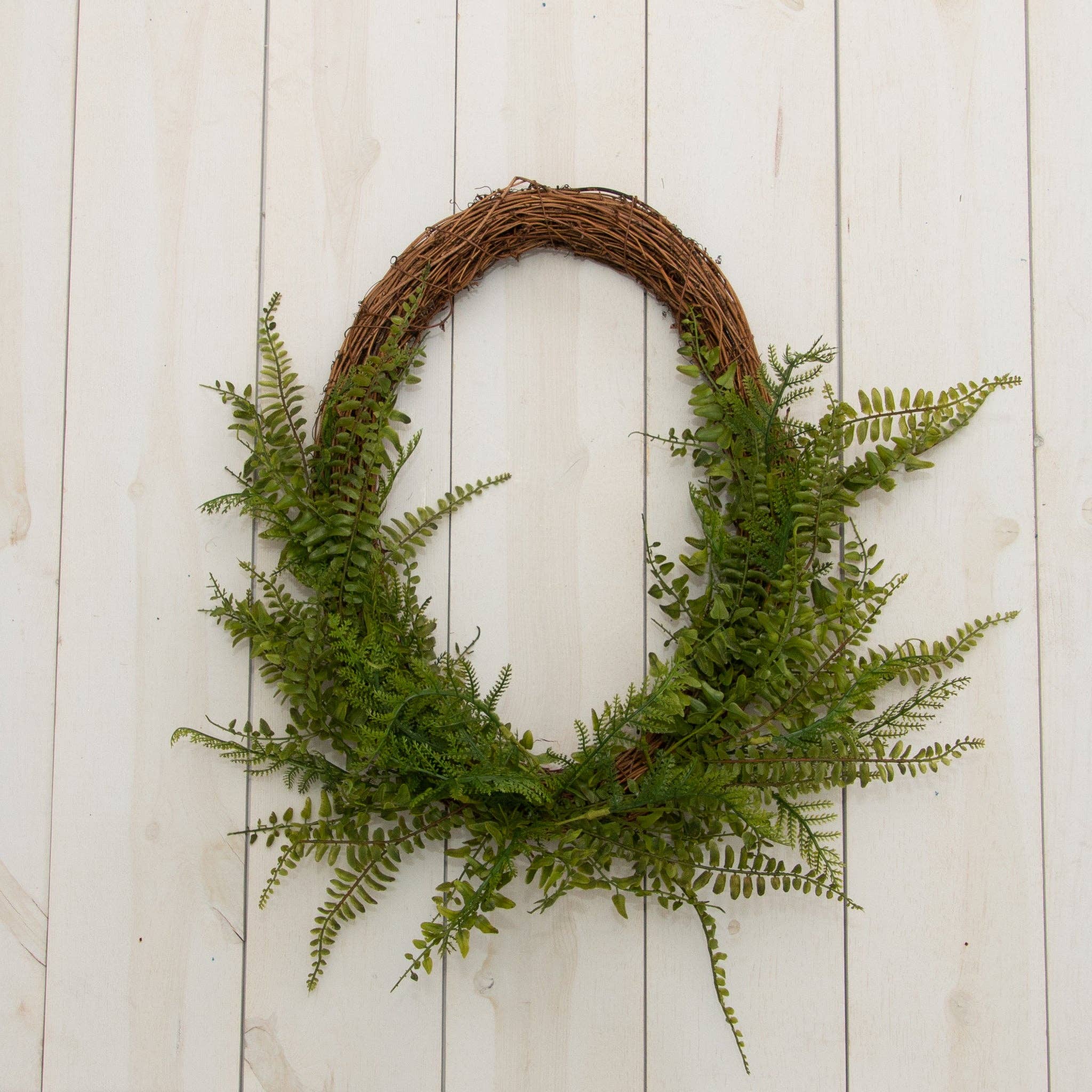 WREATH - OVAL TWIG BASE, MIXED FERNS