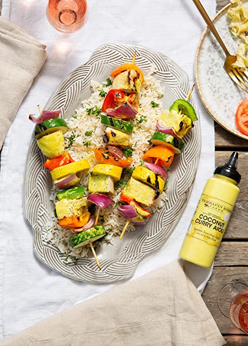 COCONUT CURRY GARNISHING AIOLI SQUEEZE