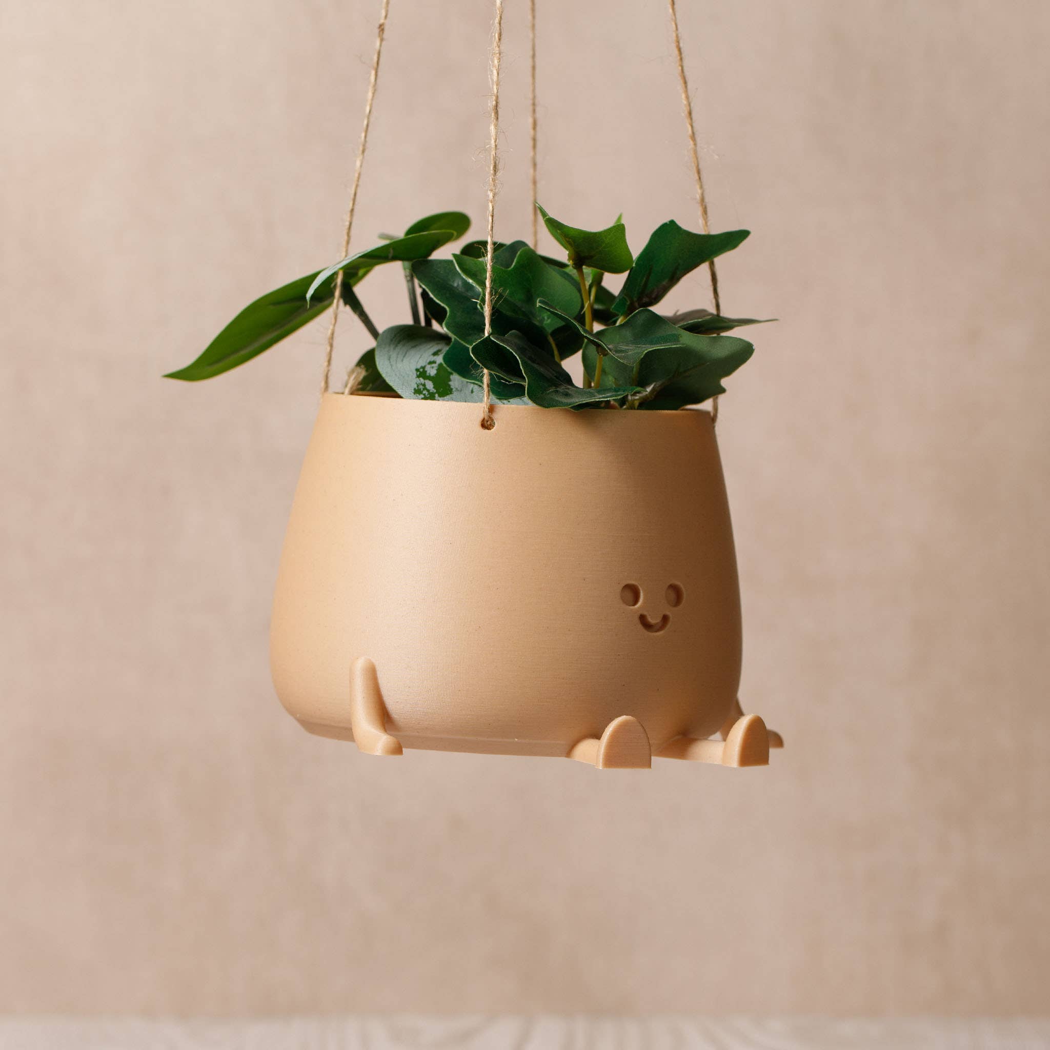 HANGING HAPPY POT - LIGHT WOOD