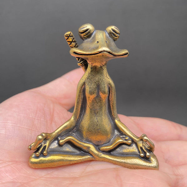 KUNGFU MEDITATING FROG