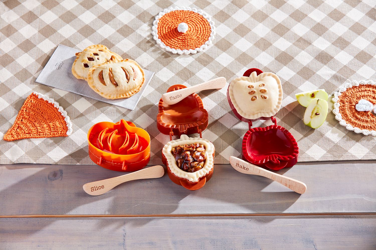 THANKSGIVING MINI PIE MOLD SETS