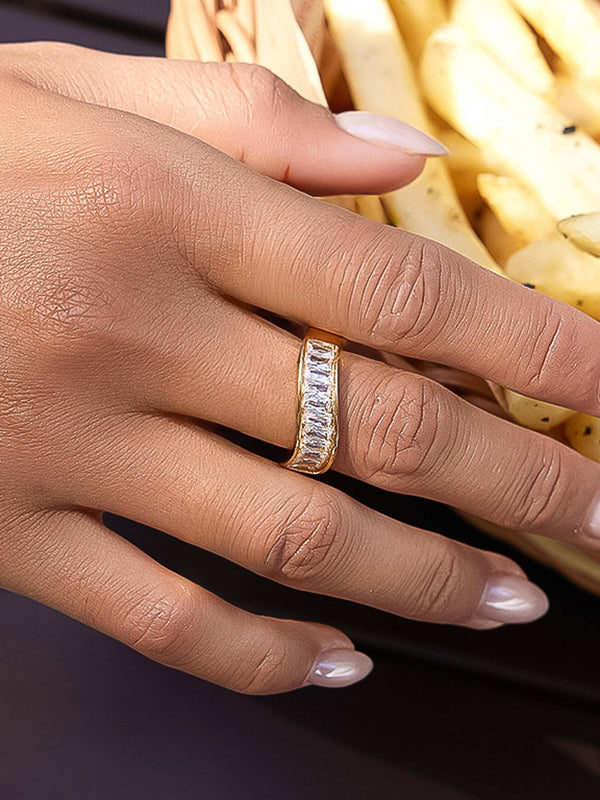 CALYXE 18K GOLD NON-TARNISH CZ BAGUETTE BAND RING