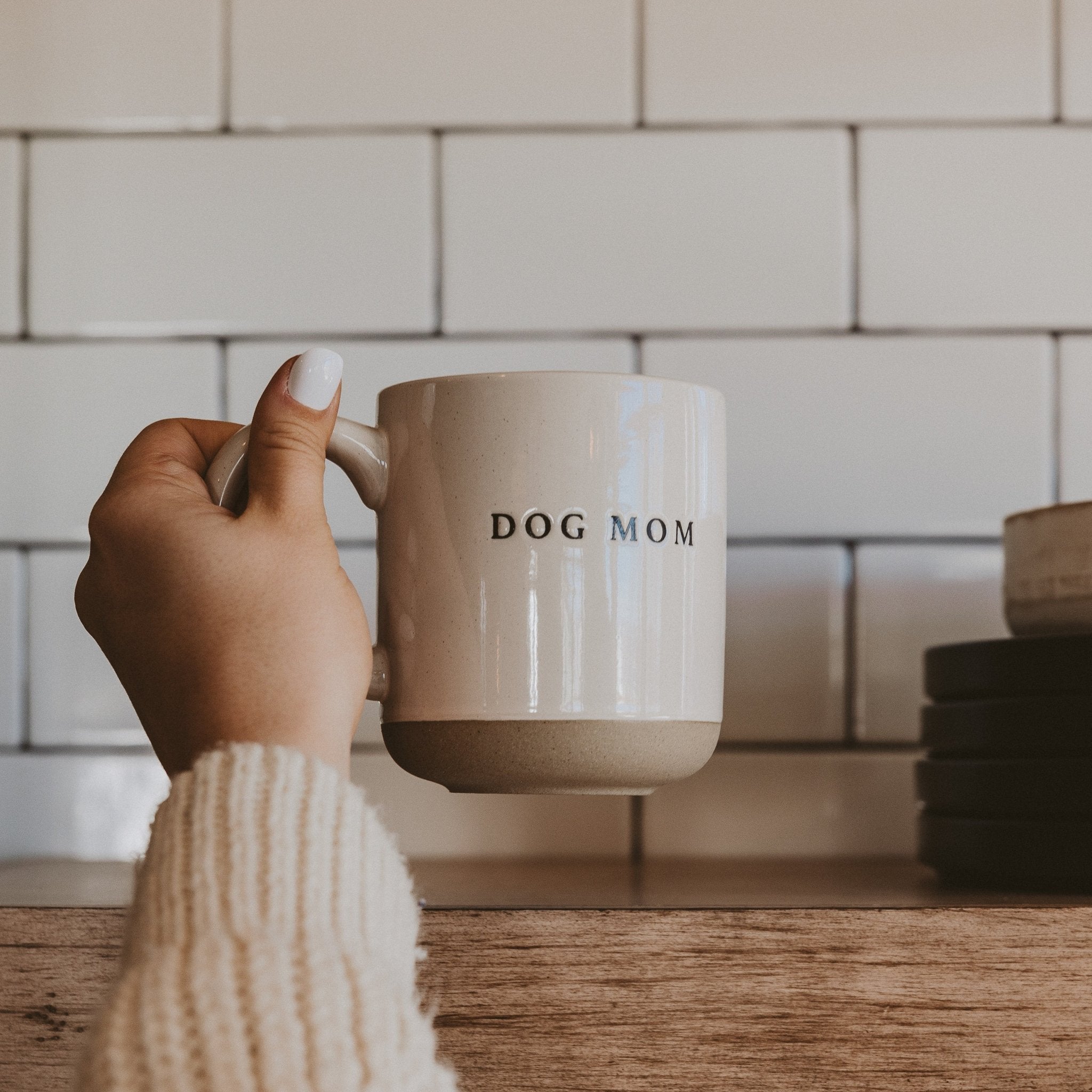 DOG MOM 14OZ. STONEWARE COFFEE MUG