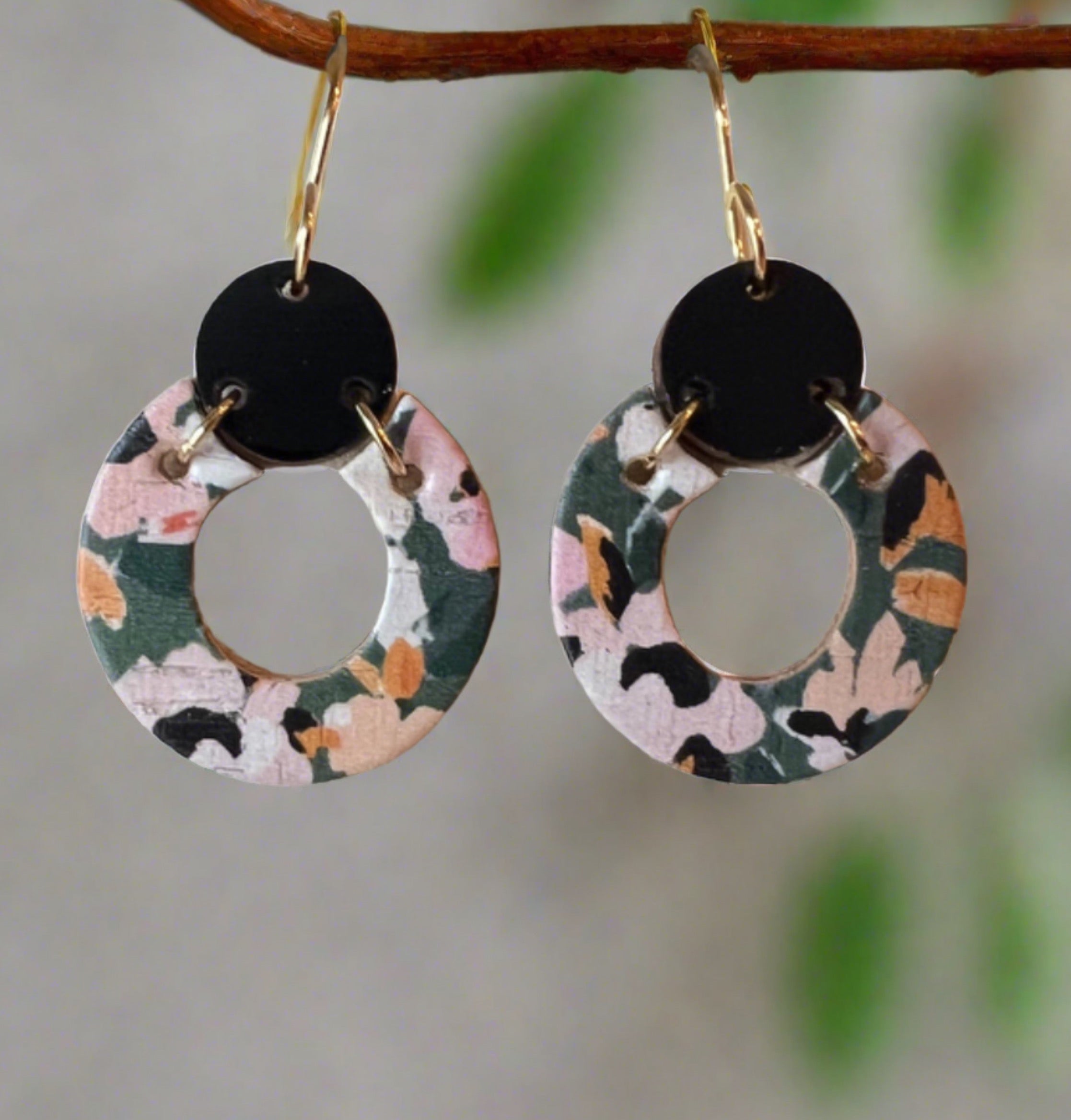 FLORAL CIRCLES LEATHER EARRINGS