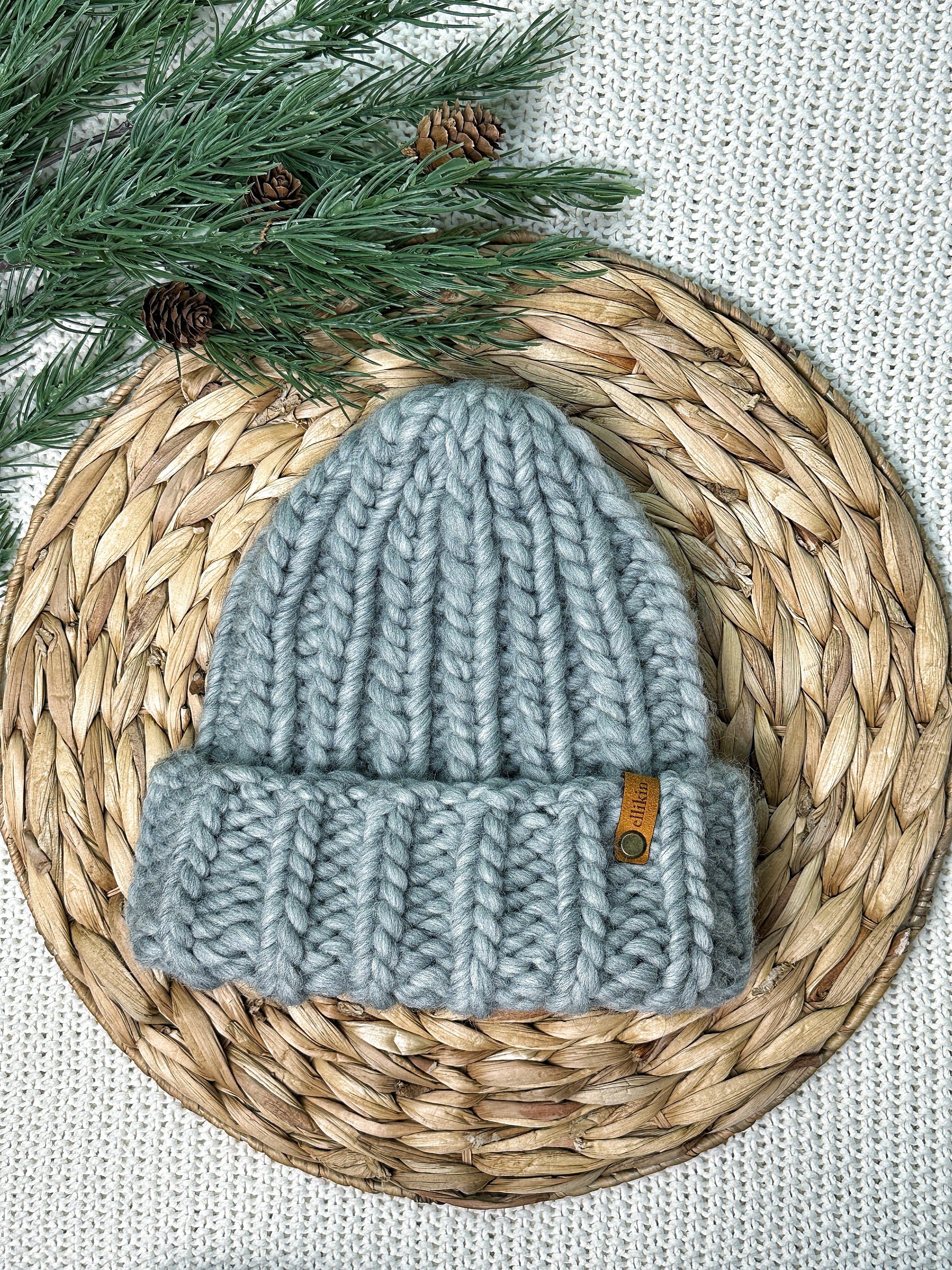 APRES BEANIE IN GREY