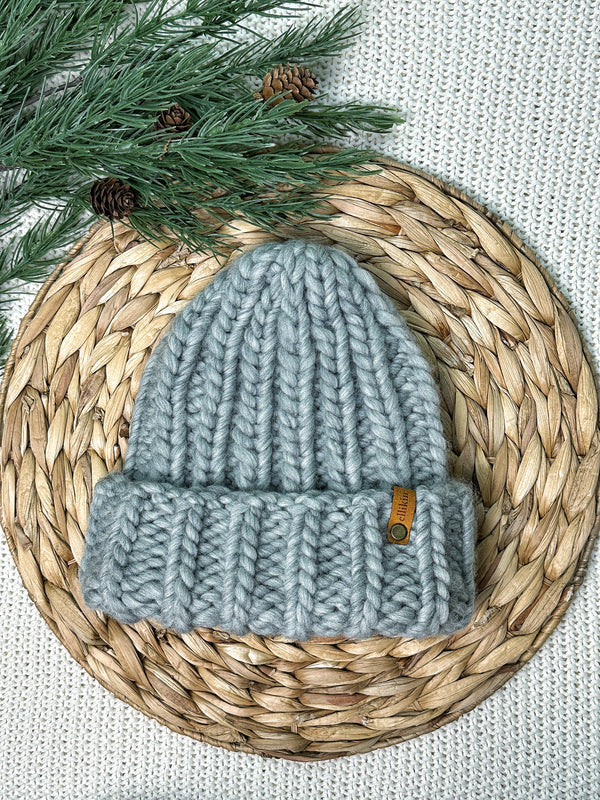 APRES BEANIE IN GREY