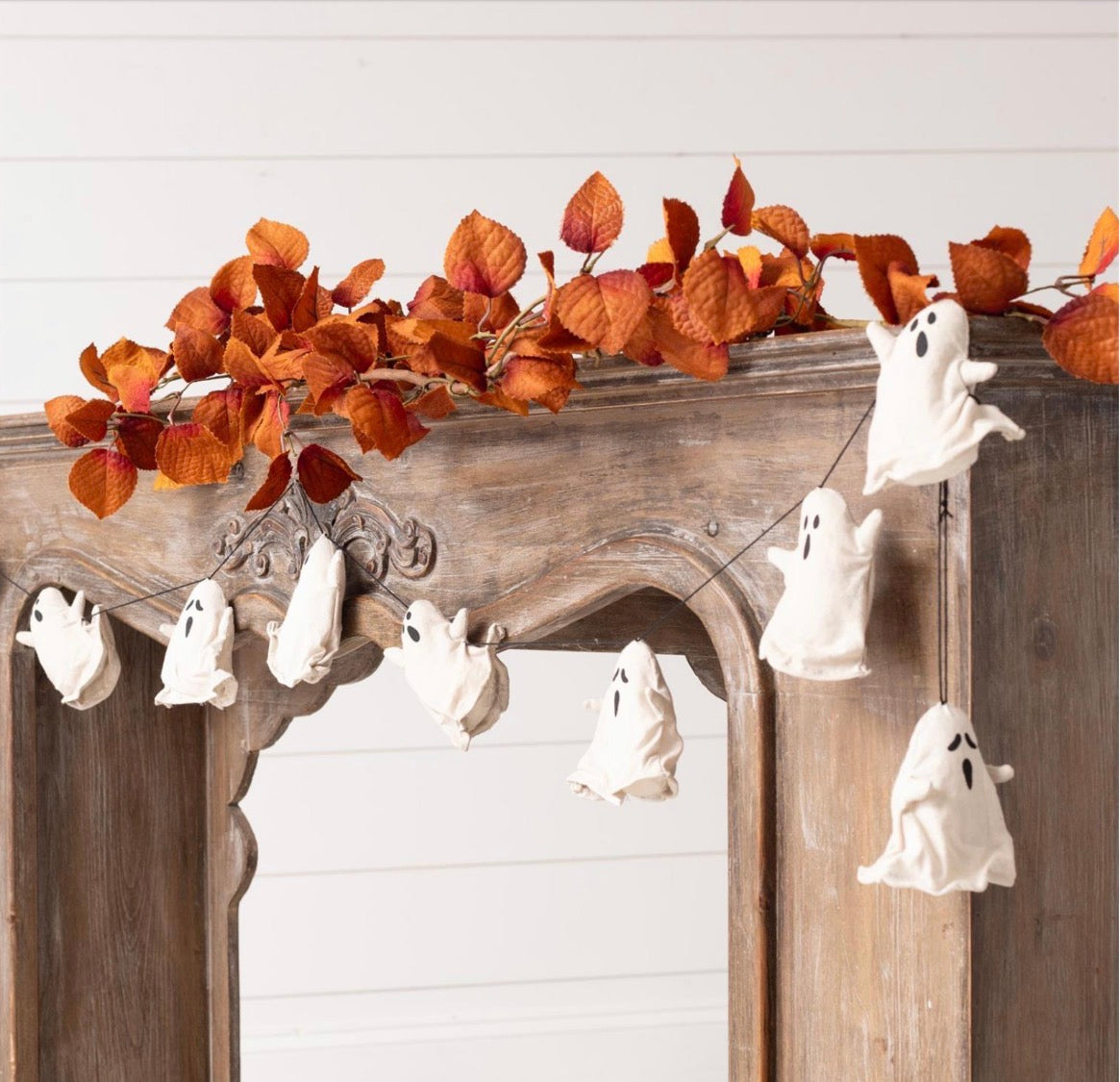 CANVAS GHOST GARLAND