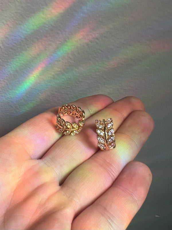 DIAMOND GOLD LEAF HUGGIES CBK