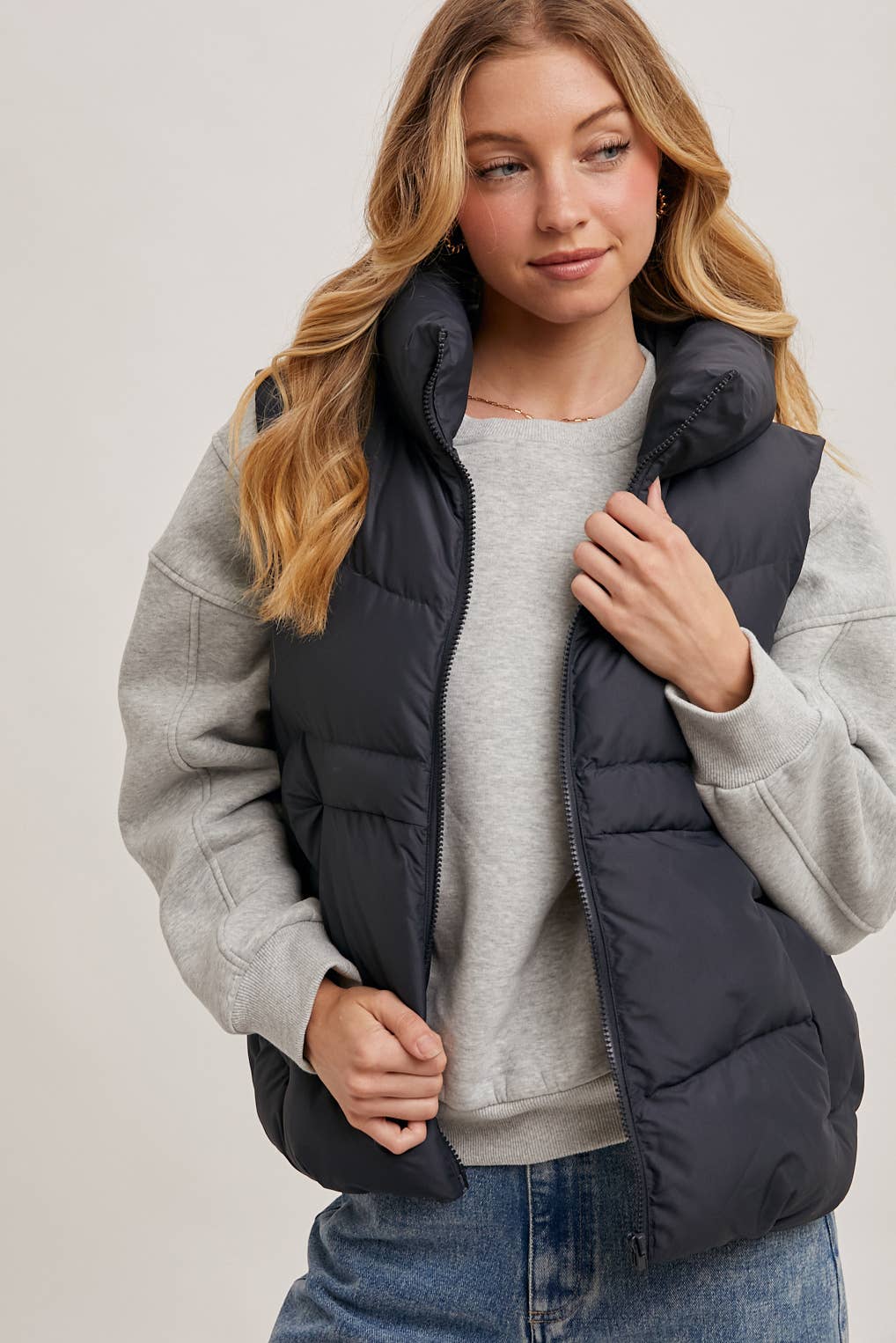 ZIPPER DOWN PUFFER VEST W HOOD