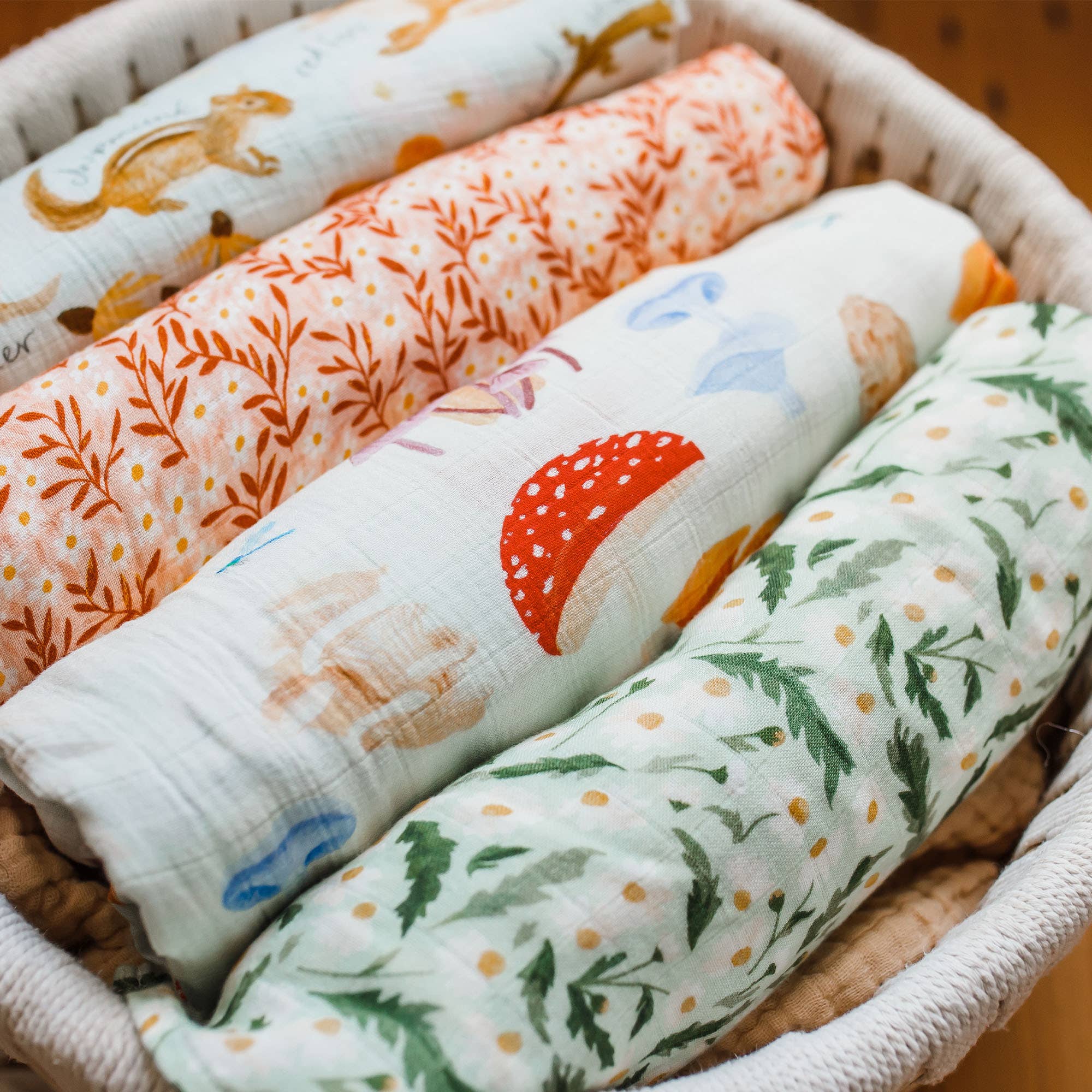 MUSHROOMS BABY SWADDLE