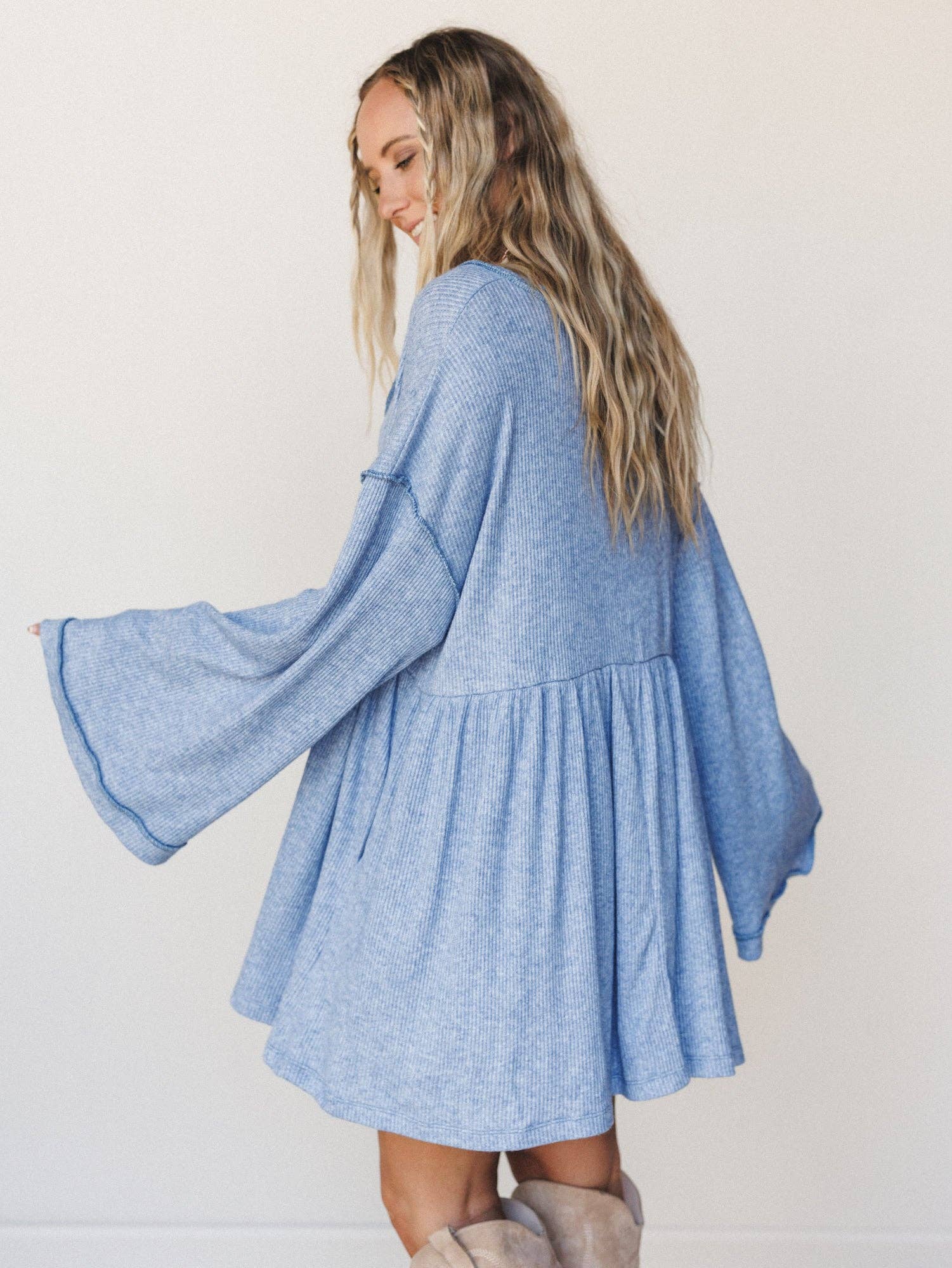 CAREFREE HIPPIE SLEEVE MINI DRESS