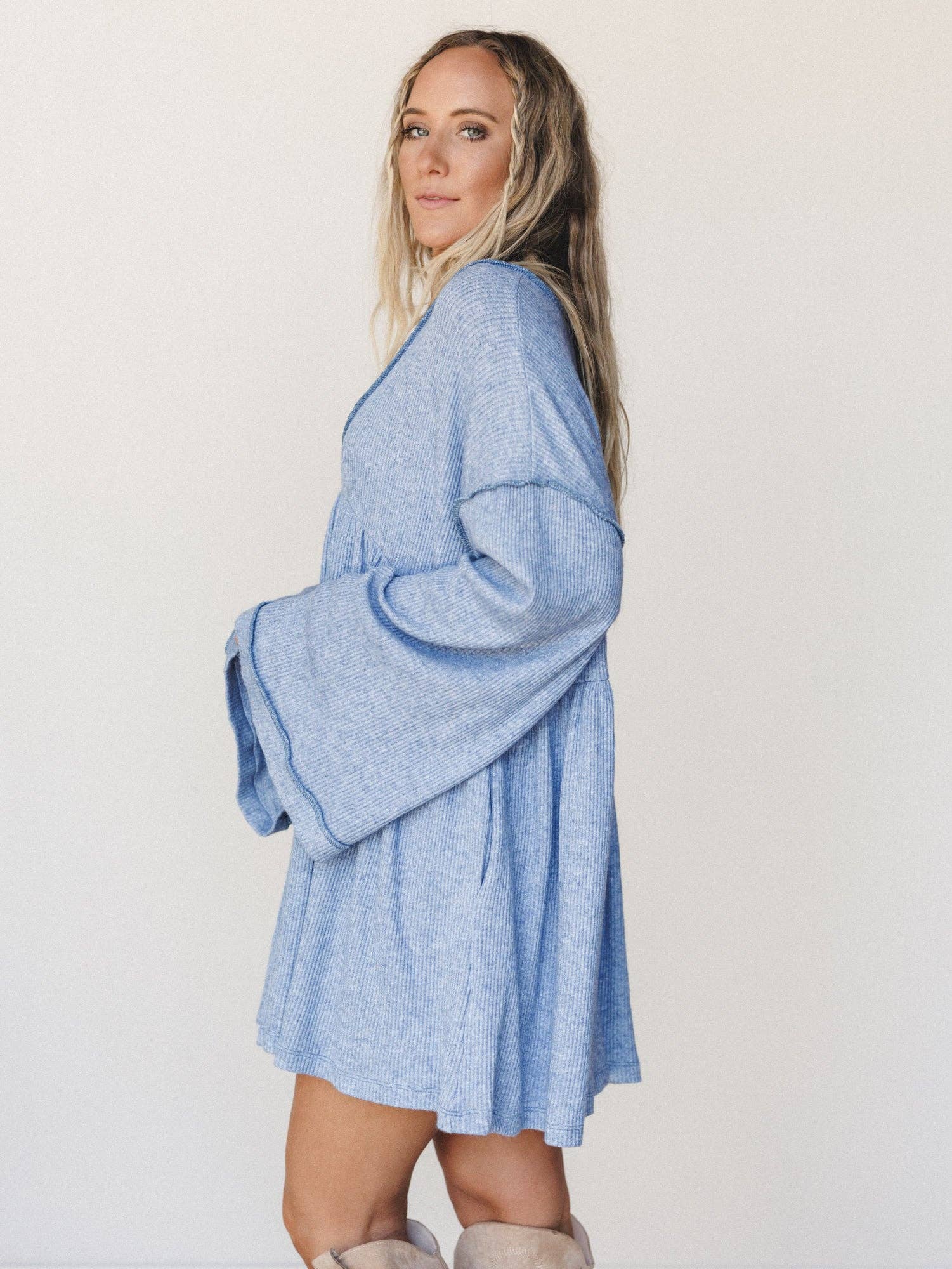CAREFREE HIPPIE SLEEVE MINI DRESS