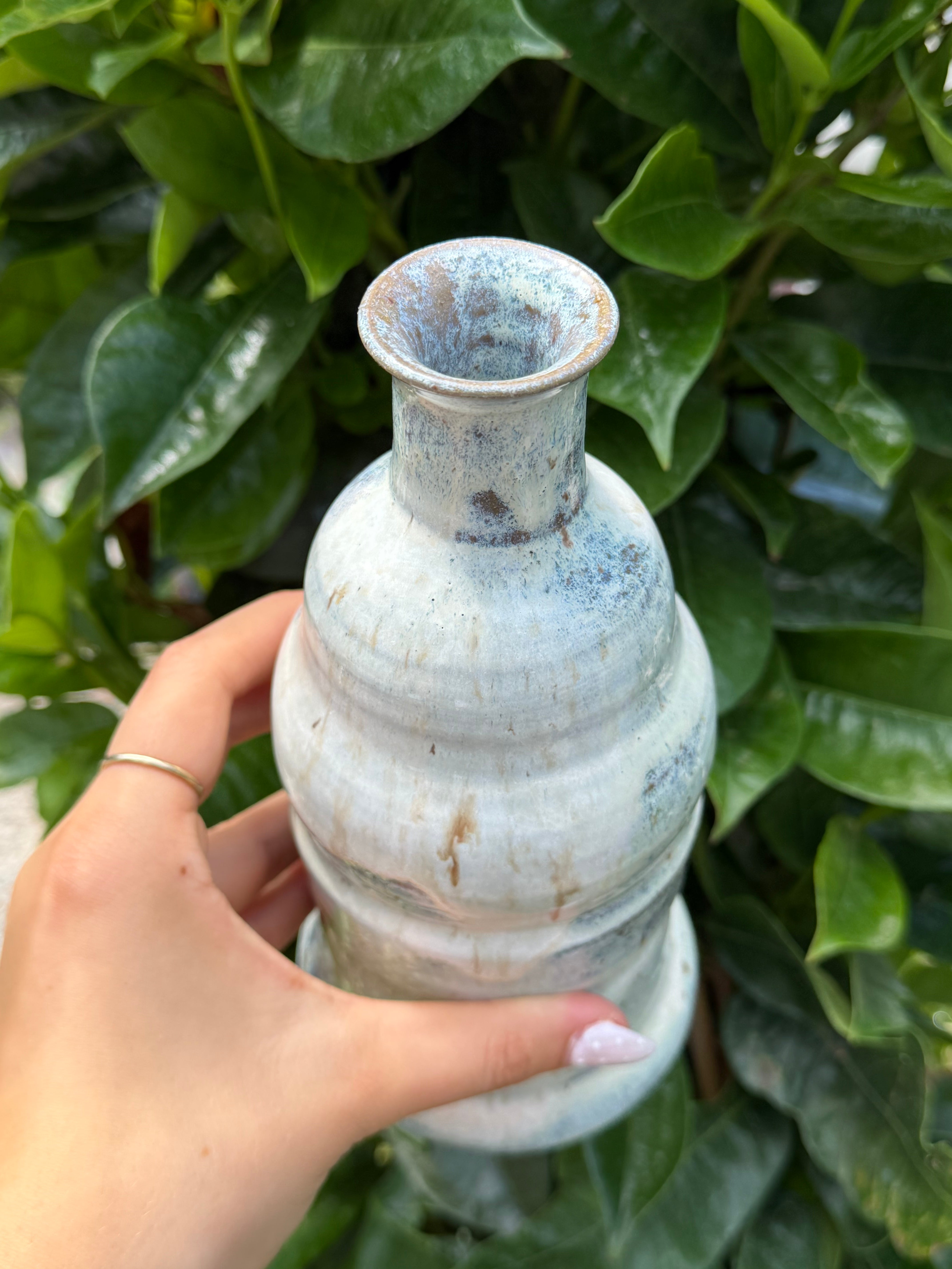 BOTTLE VASE AR