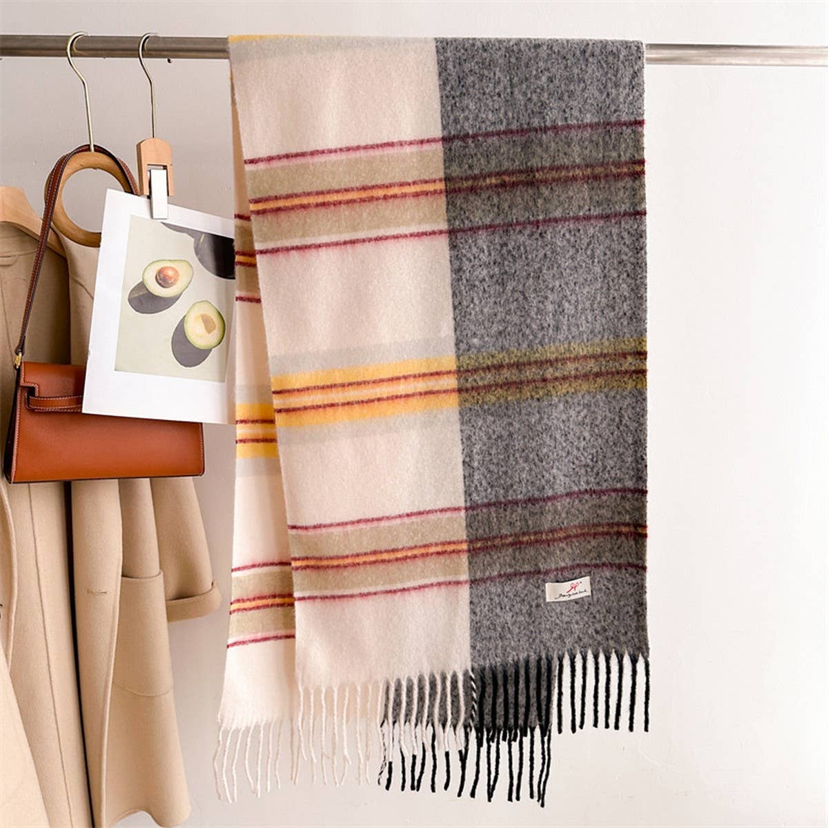 SOFT GRADIENT KNIT TASSEL SCARF