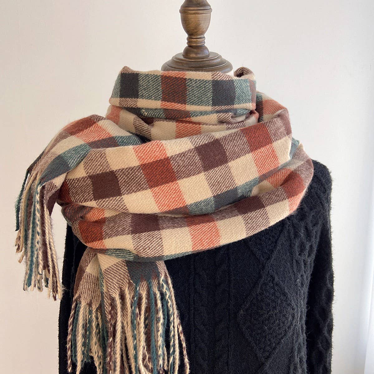 VINTAGE STYLE CHECK SCARF