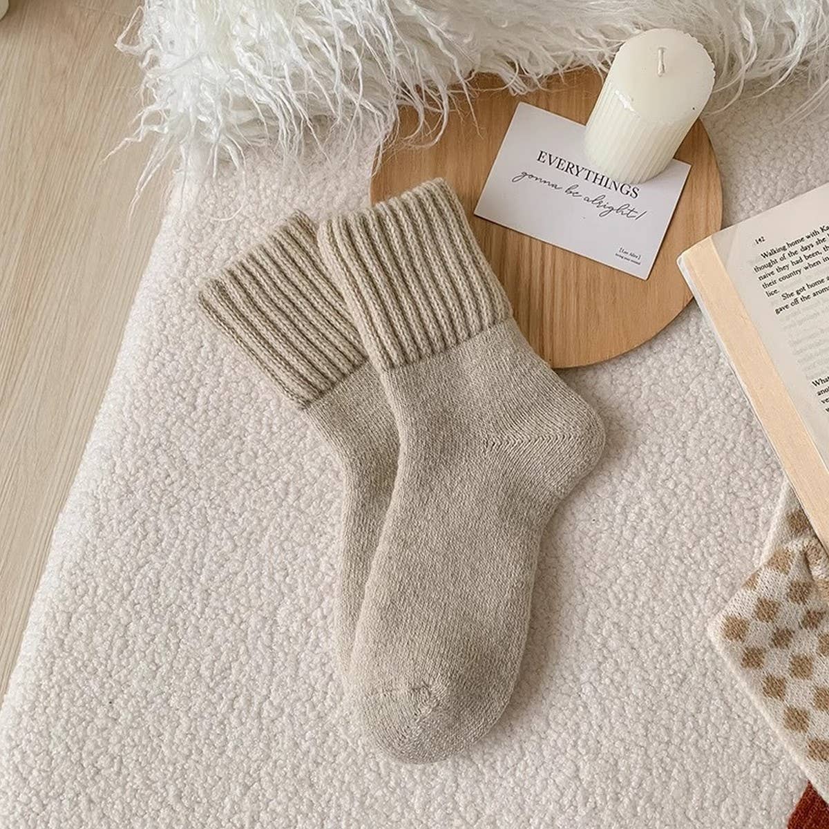 THICK RIBBED KNIT WARM CREW SOCKS