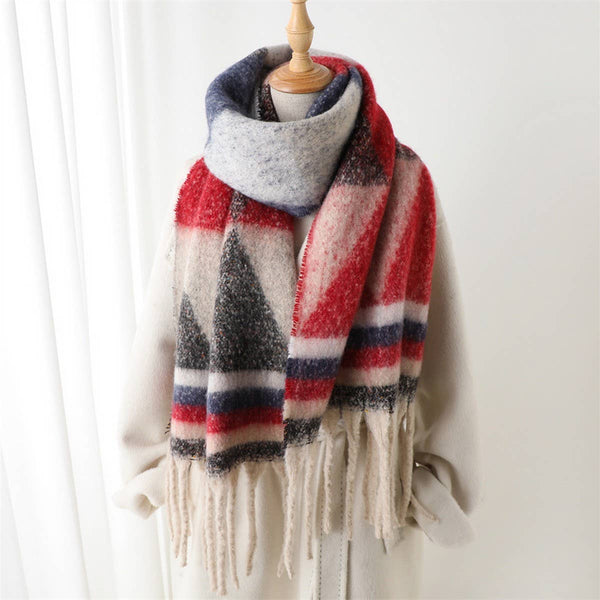 MODERN COMMUTER TRIANGLE FRINGE WINTER SCARF