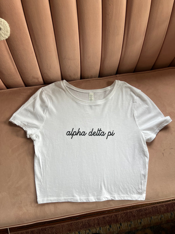 ALPHA DELTA PI SCRIPT CROP TEE