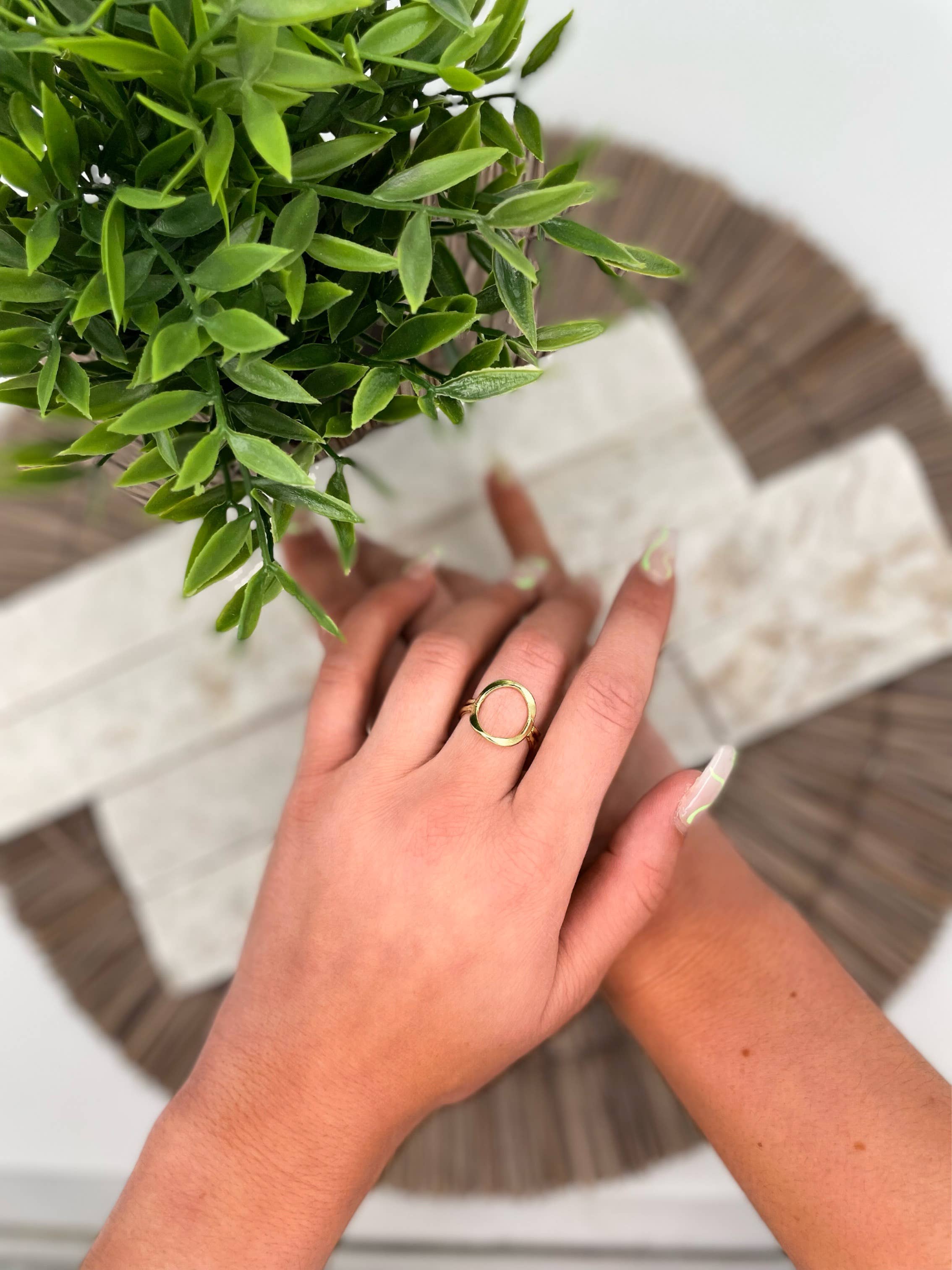 GOLD PLATED ADJUSTABLE RING - OPEN CIRCLE