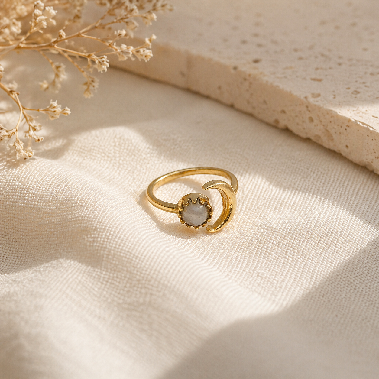 TANVI COLLECTION RING - GOLD WITH MOONSTONE