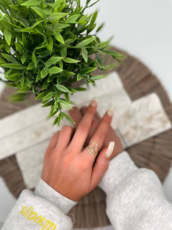 GOLD PLATED ADJUSTABLE RING - PEACE SIGN