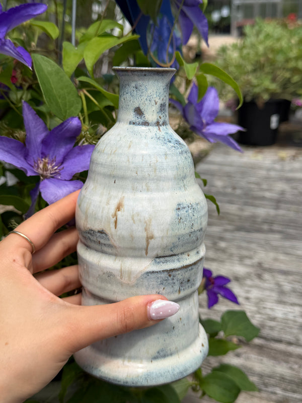 BOTTLE VASE AR