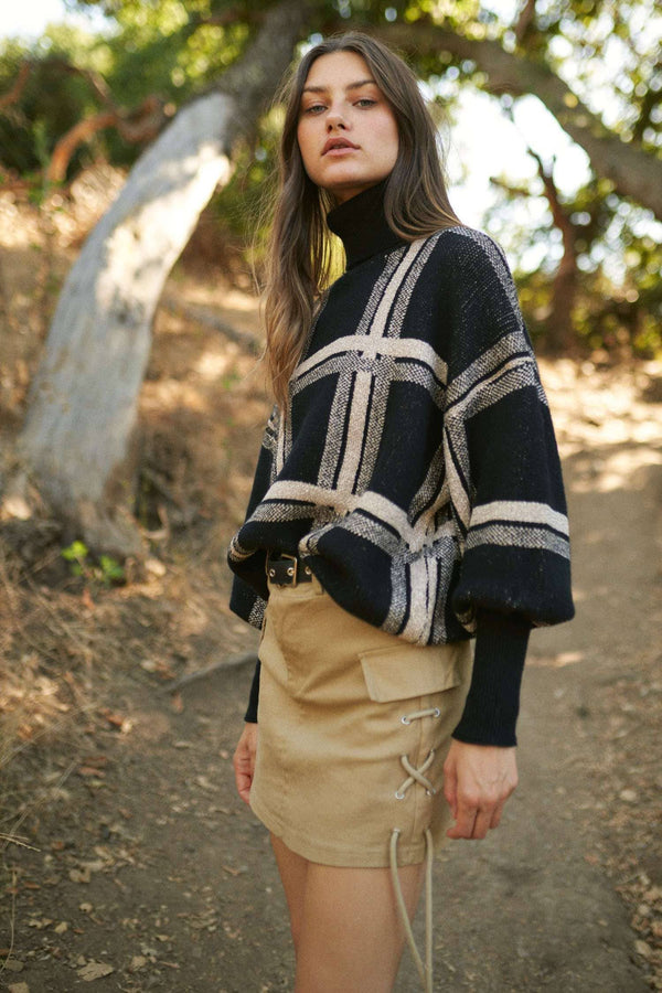 GOLD FOIL CHECKER SWEATER