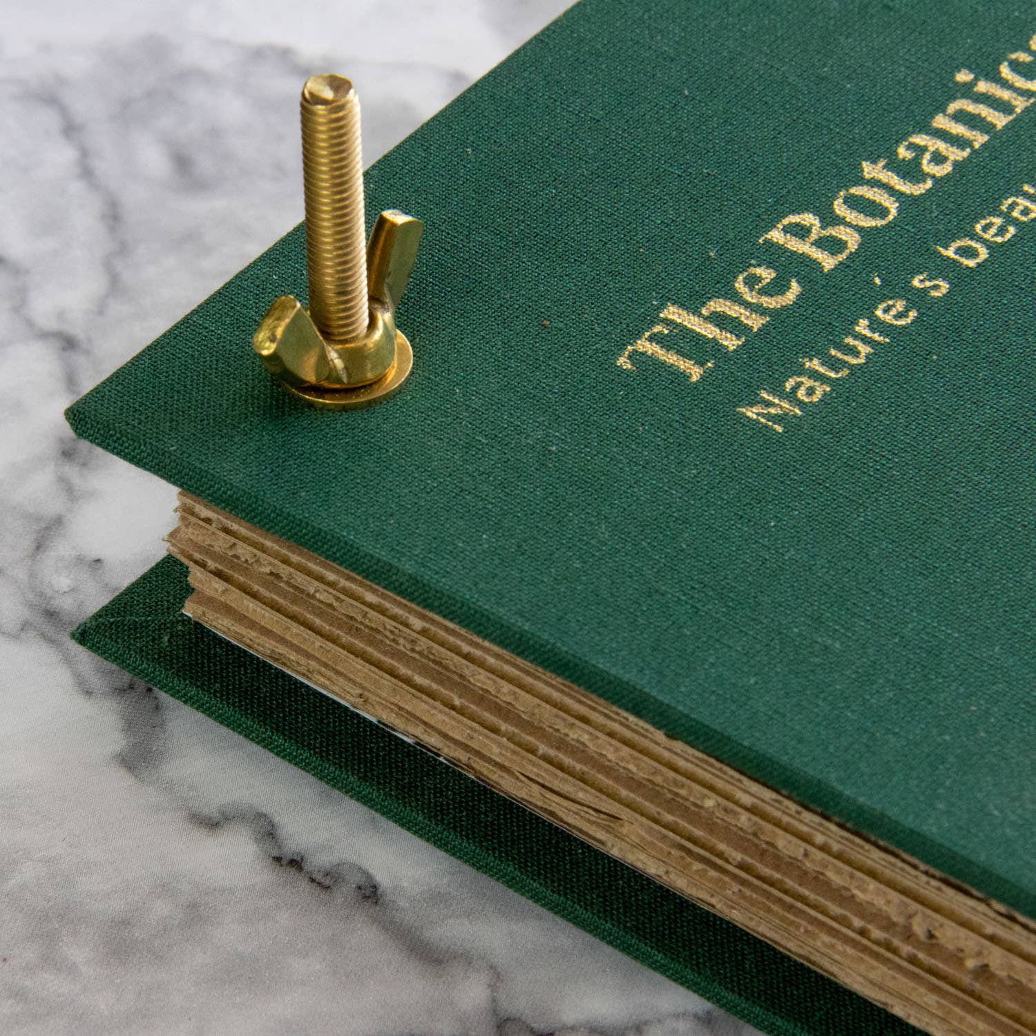 THE BOTANICAL FLOWER PRESS - LINEN COVER & GOLD FOIL