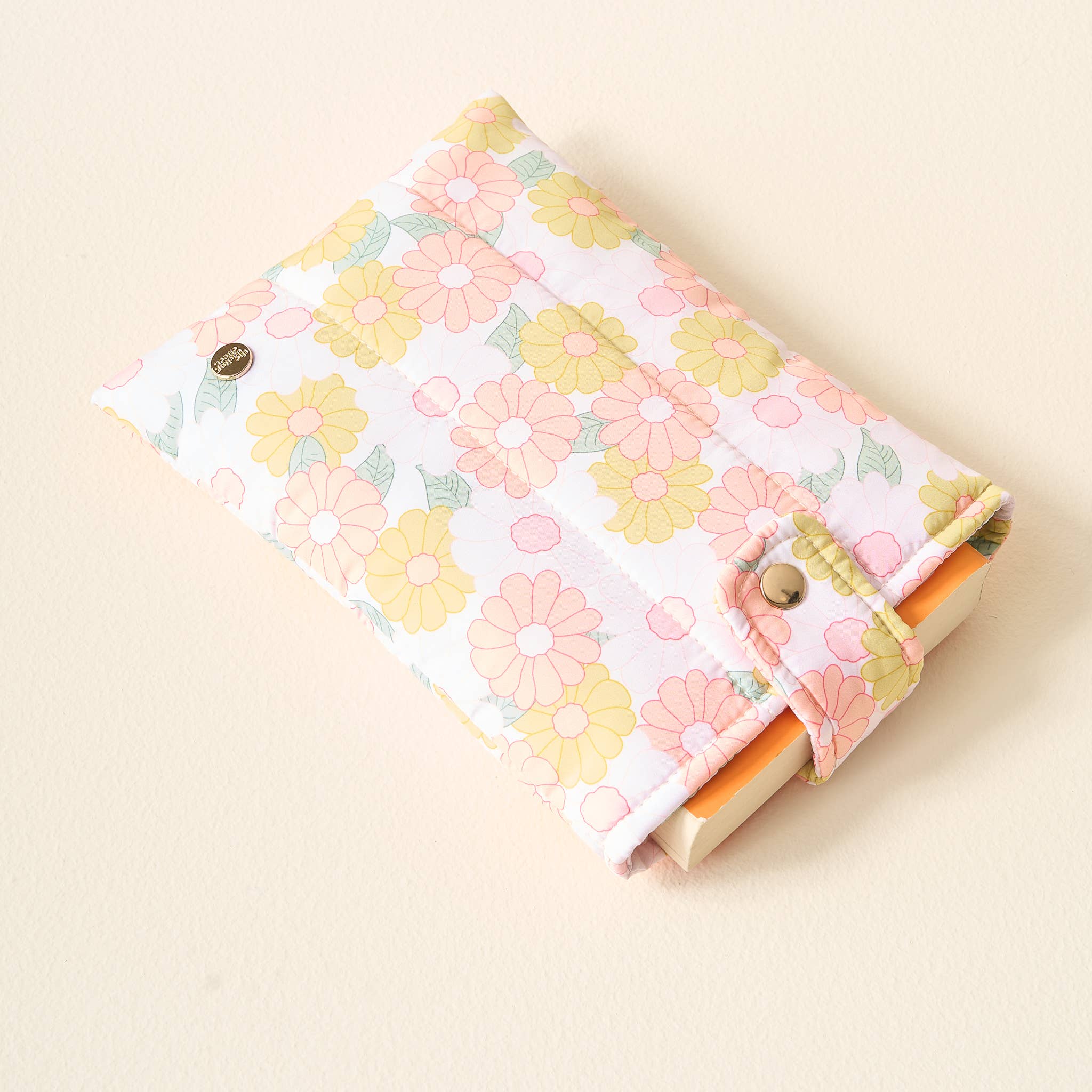BOOK COVER-DAISY CRAZE PEACH