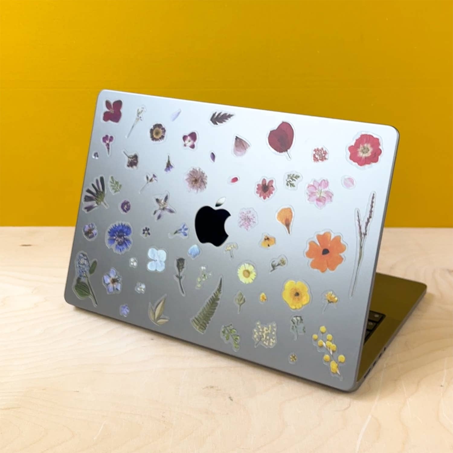 PRESSED FLOWERS STICKER SHEET