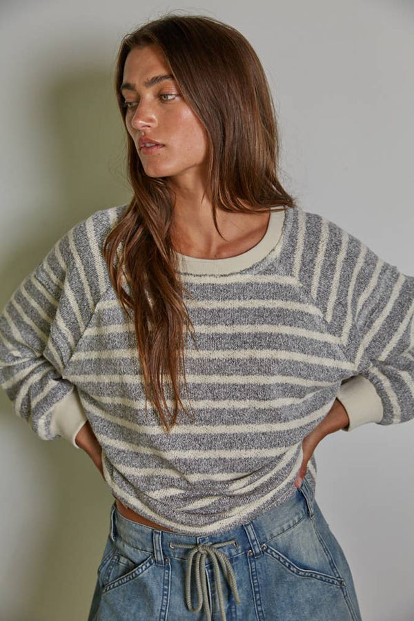 STRIPED KNIT LONG SLEEVE PULLOVER TOP