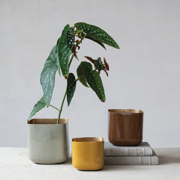 ENAMELED METAL PLANTERS
