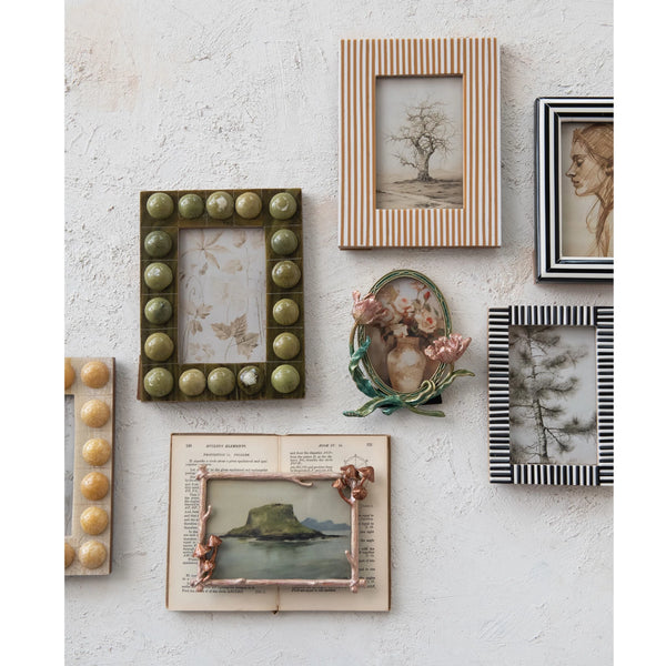 HANDMADE MARBLED RESIN BOBBIN PHOTO FRAME (FOR 4X6 PHOTO)